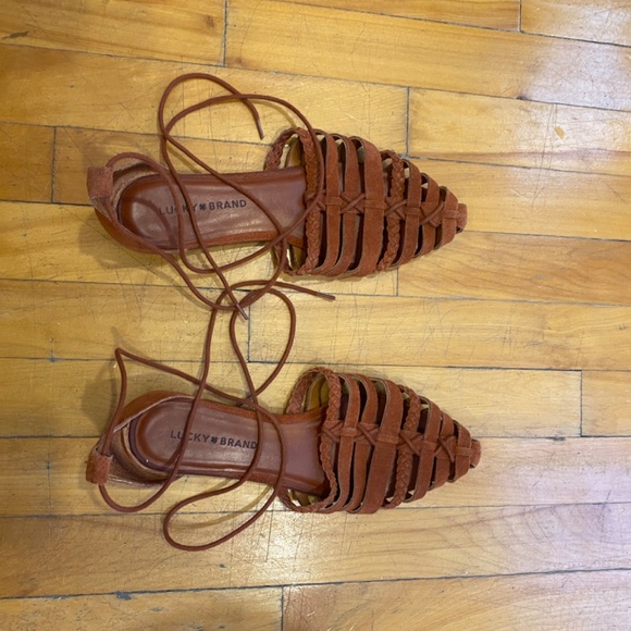 Sandal with ankle tie - Picture 2 of 3